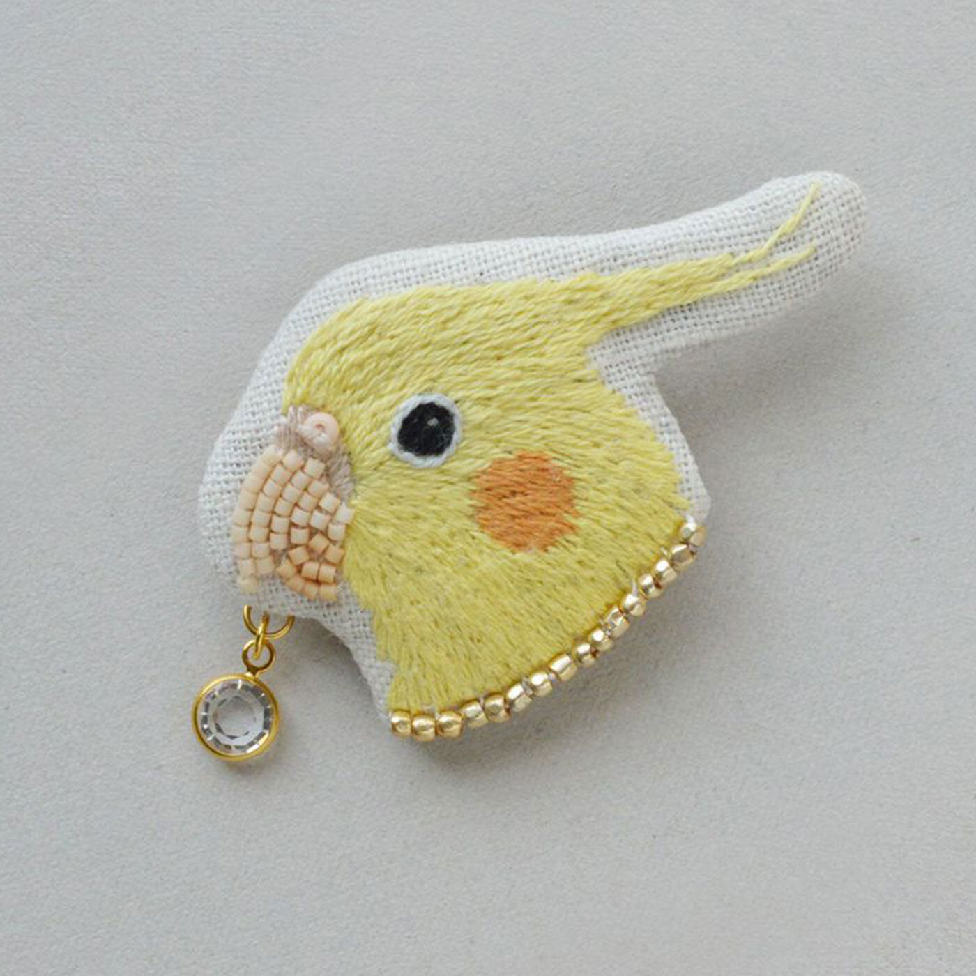 Couturier special|A  Little Kit for Handcraft 小鳥の刺しゅうブローチキット|2.オカメインコ