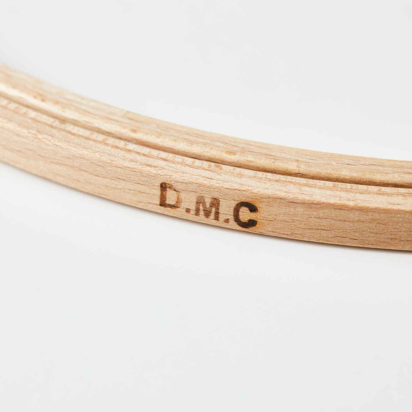 クチュリエスペシャル|DMC 大きめサイズの刺しゅう枠（直径25cm）