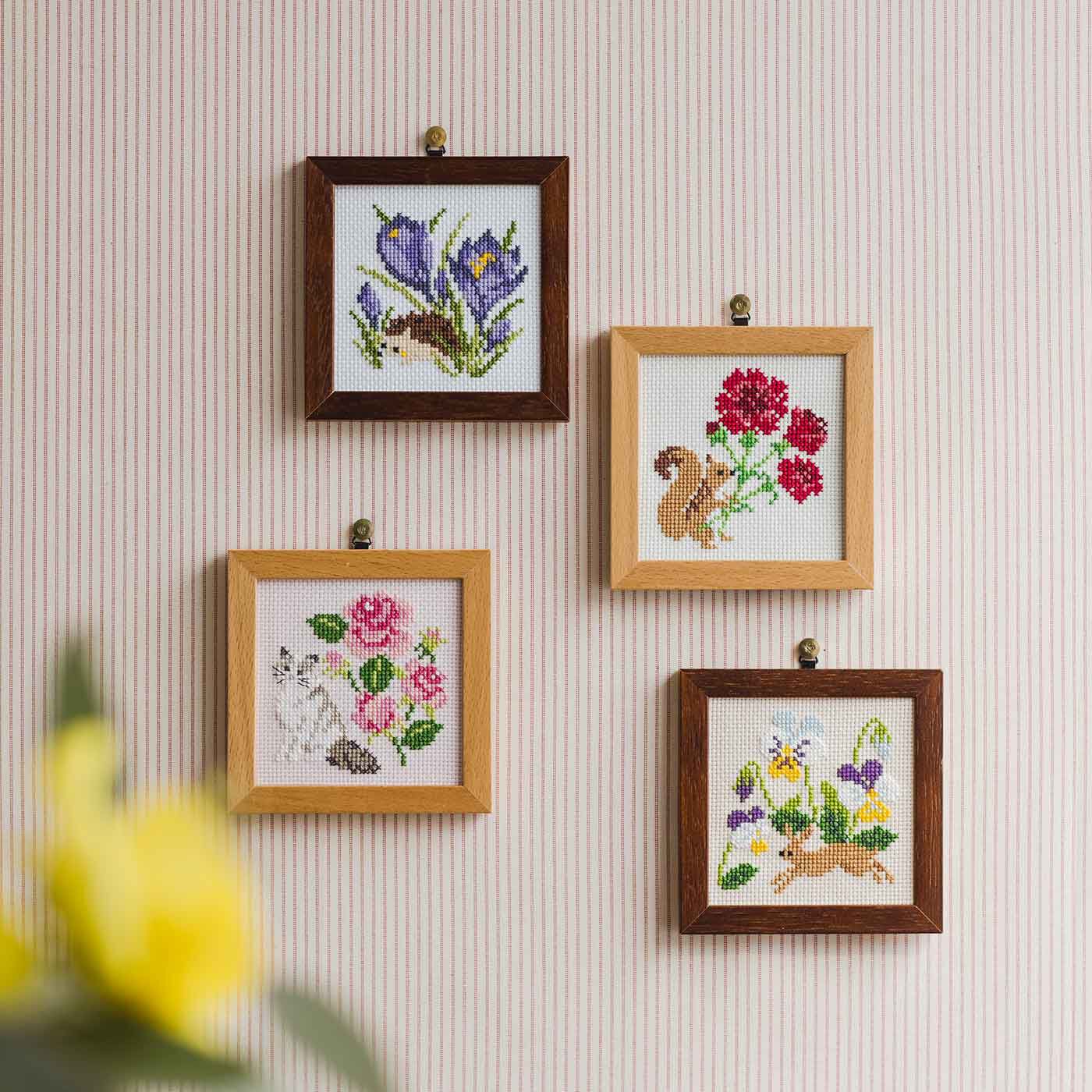 難有】フェリシモ セピア色の絵本のような刺繍キルト