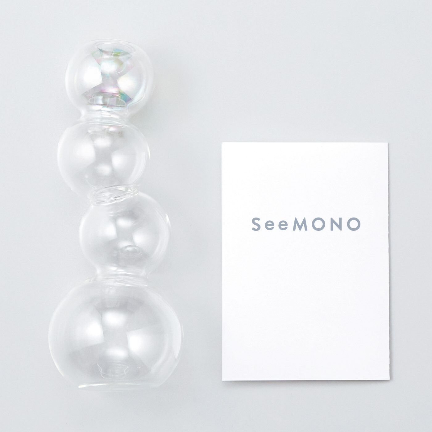 SeeMONO|自由に飾り方を楽しんで しゃぼん玉みたいなフラワーベースの会|・1回のお届け例です。