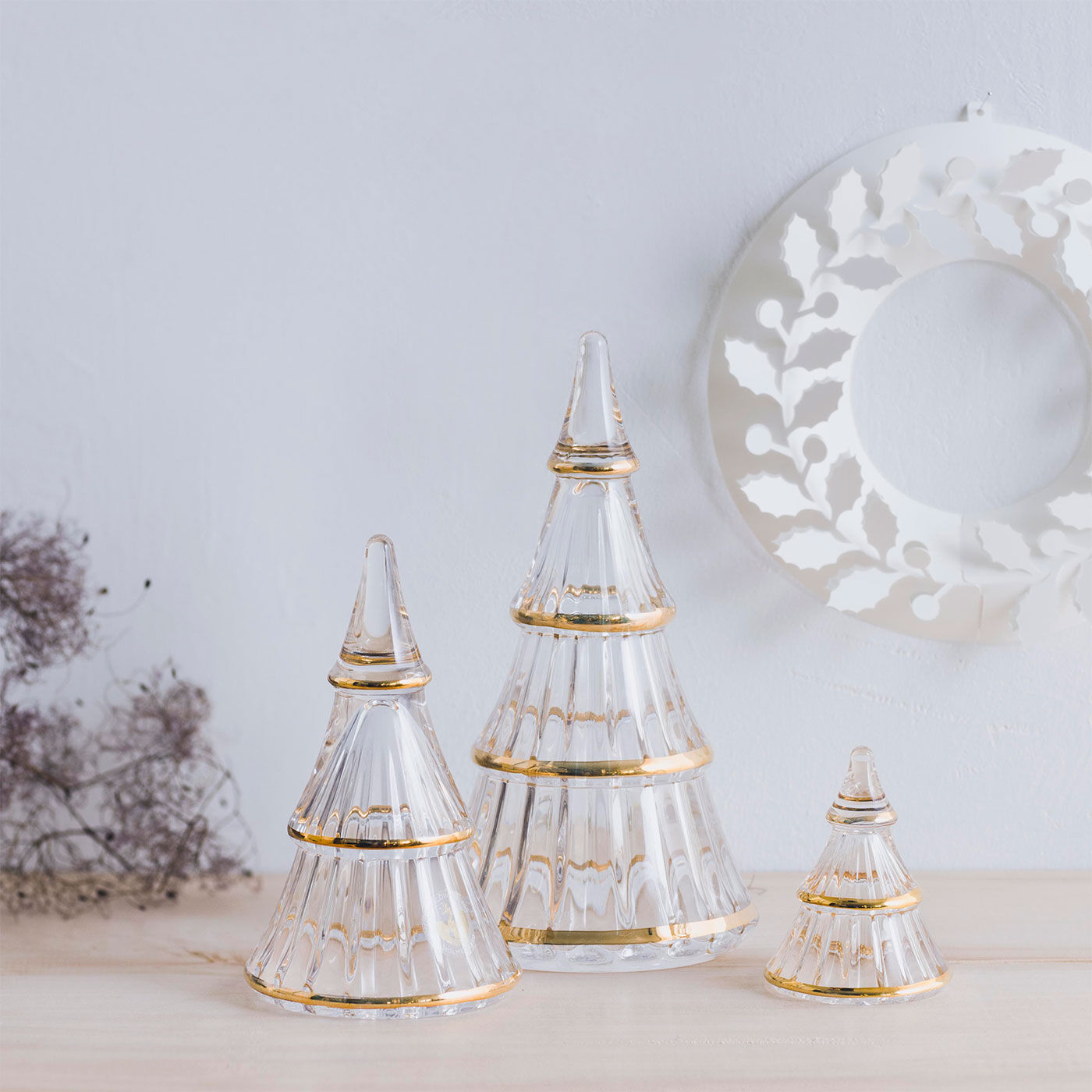 SeeMONO|ガラスのウェーブが美しい　一年中飾れるクリスマスツリー〈Ｌ〉／ホルムガード|いちばん左がお届けのLサイズです。