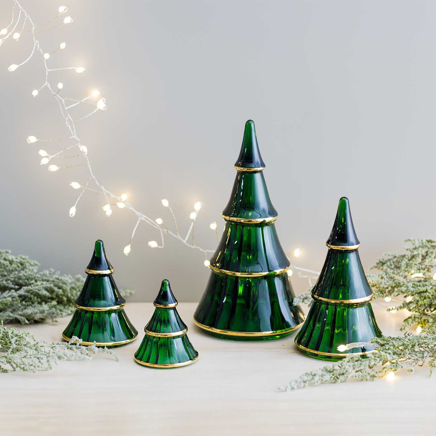 SeeMONO|ガラスのウェーブが美しい　一年中飾れるクリスマスツリー〈Ｓグリーン〉／ホルムガード|お届けは左から２番目のSサイズです。