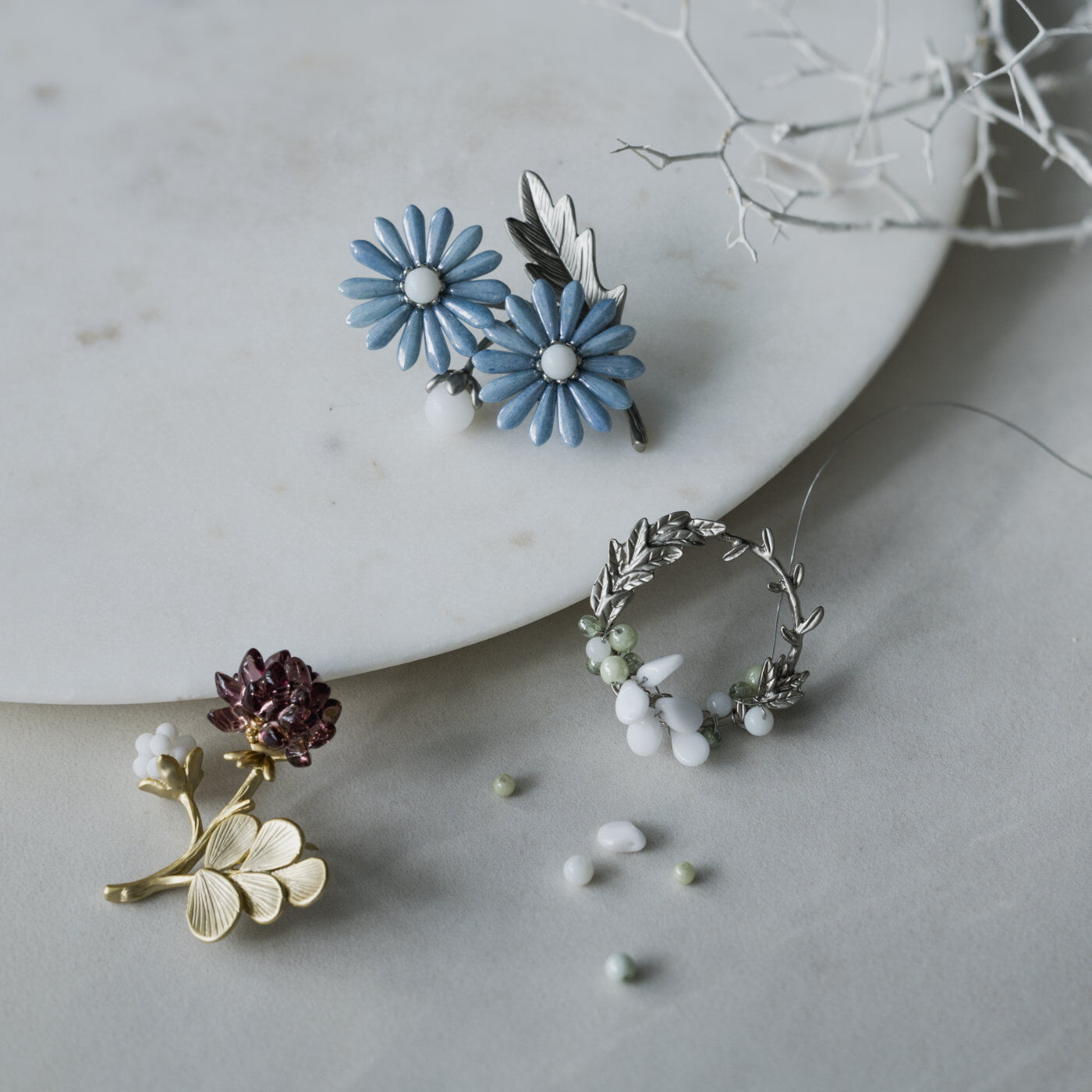 上品な華やかさを添える バロックパール風ビーズのアクセサリーの会