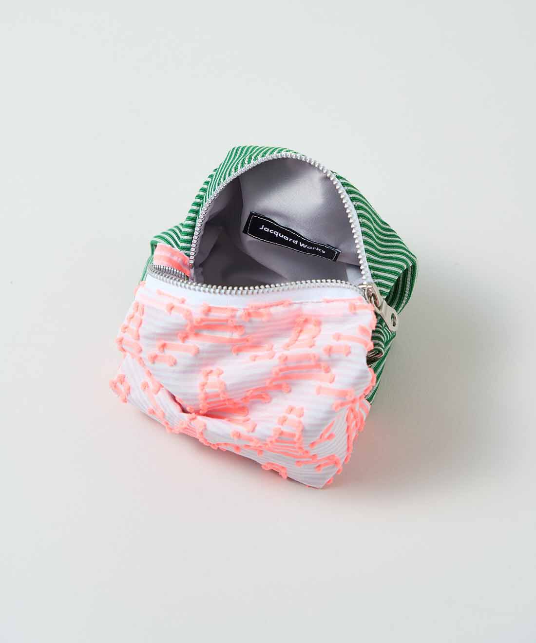 SeeMONO[シーモノ］|ジャカード織生地で作ったキャラメルみたいな形のポーチ〈ＰＩＮＫ　ＴＲＩＡＮＧＬＥ×ＧＲＥＥＮ　ＳＴＲＩＰＥ〉|PINK TRIANGLE×GREEN STRIPE