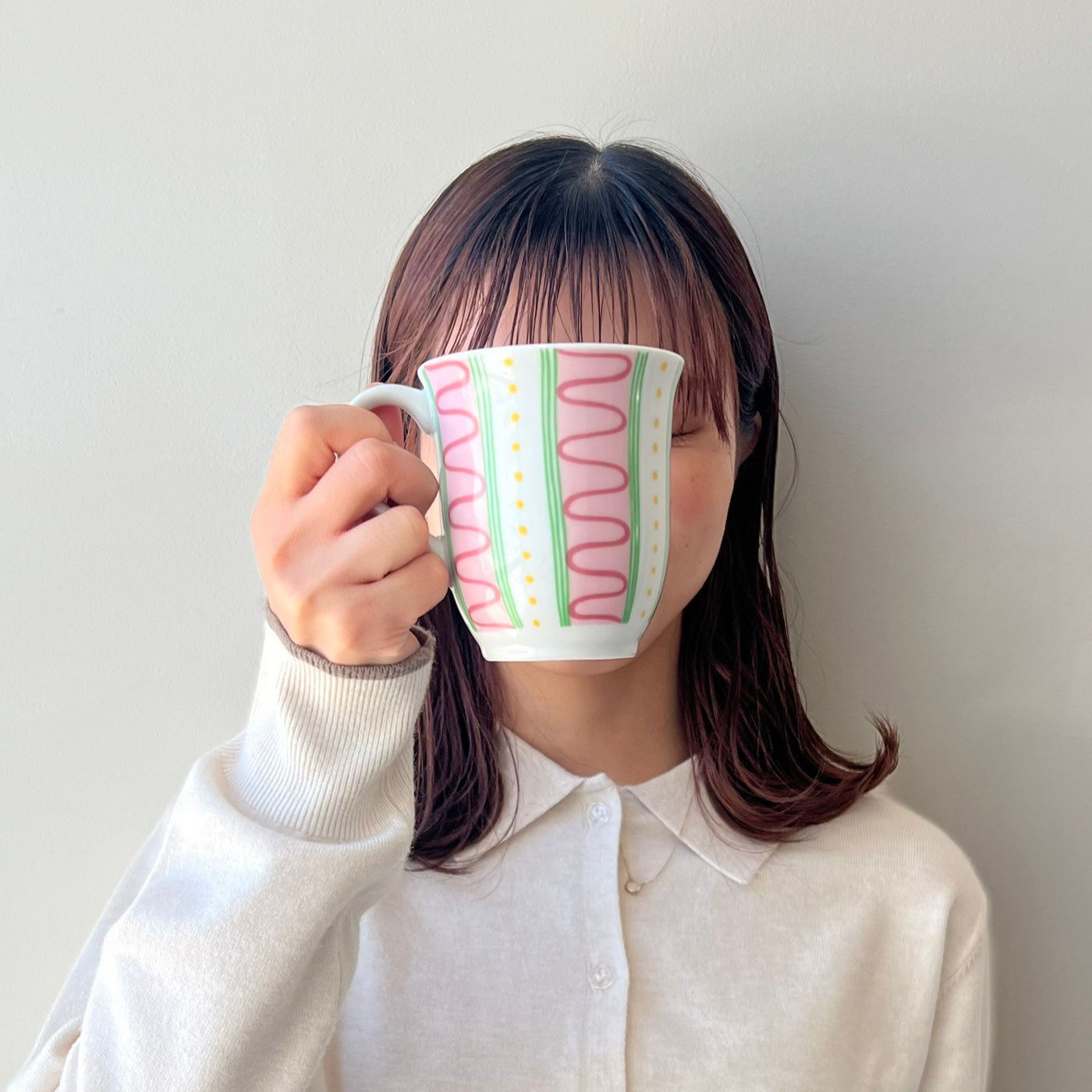 SeeMONO|多彩な色づかいが魅力的　Ｅｖａマグカップ〈ローズ〉／ビヨン・ヴィンブラッド