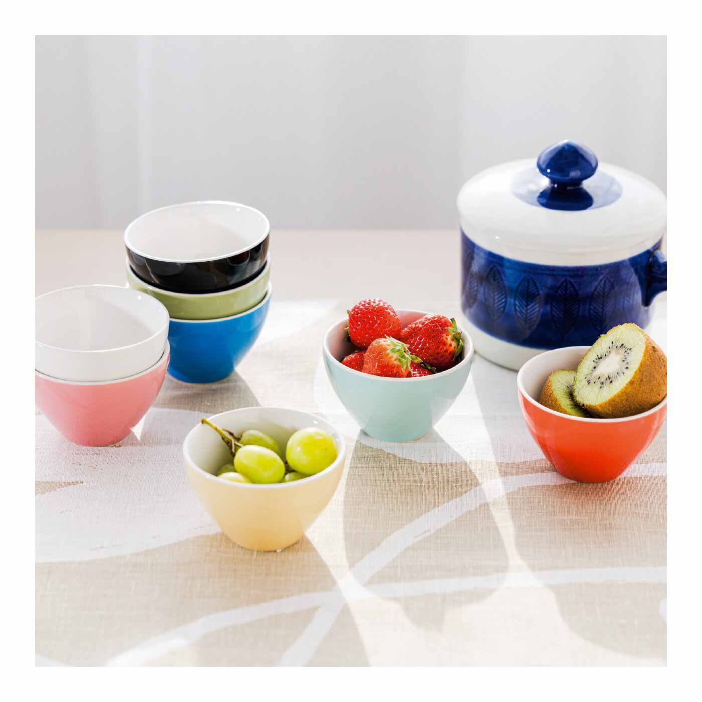 FELISSIMO PARTNERS|食卓が明るくなる フォルムがかわいい カラフルティーカップセットの会（8回予約）|重ねて収納できるのもポイント♪