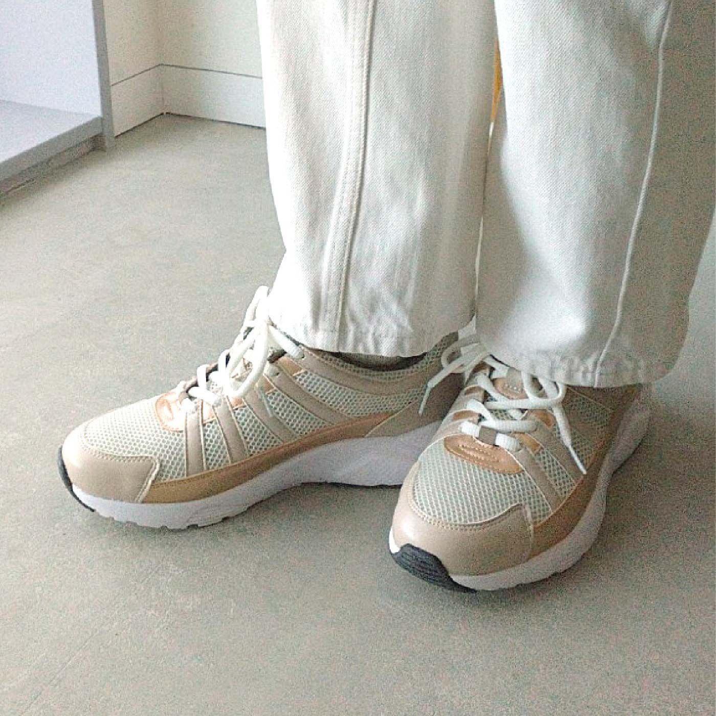 FELISSIMO PARTNERS|Hashed Coorde 異素材使いがおしゃれなメタリックスニーカー〈ベージュ〉