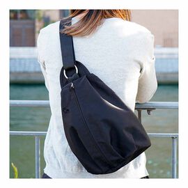 FELISSIMO PARTNERS | シンプルナチュラルな ワンショルダー ボディーバッグ