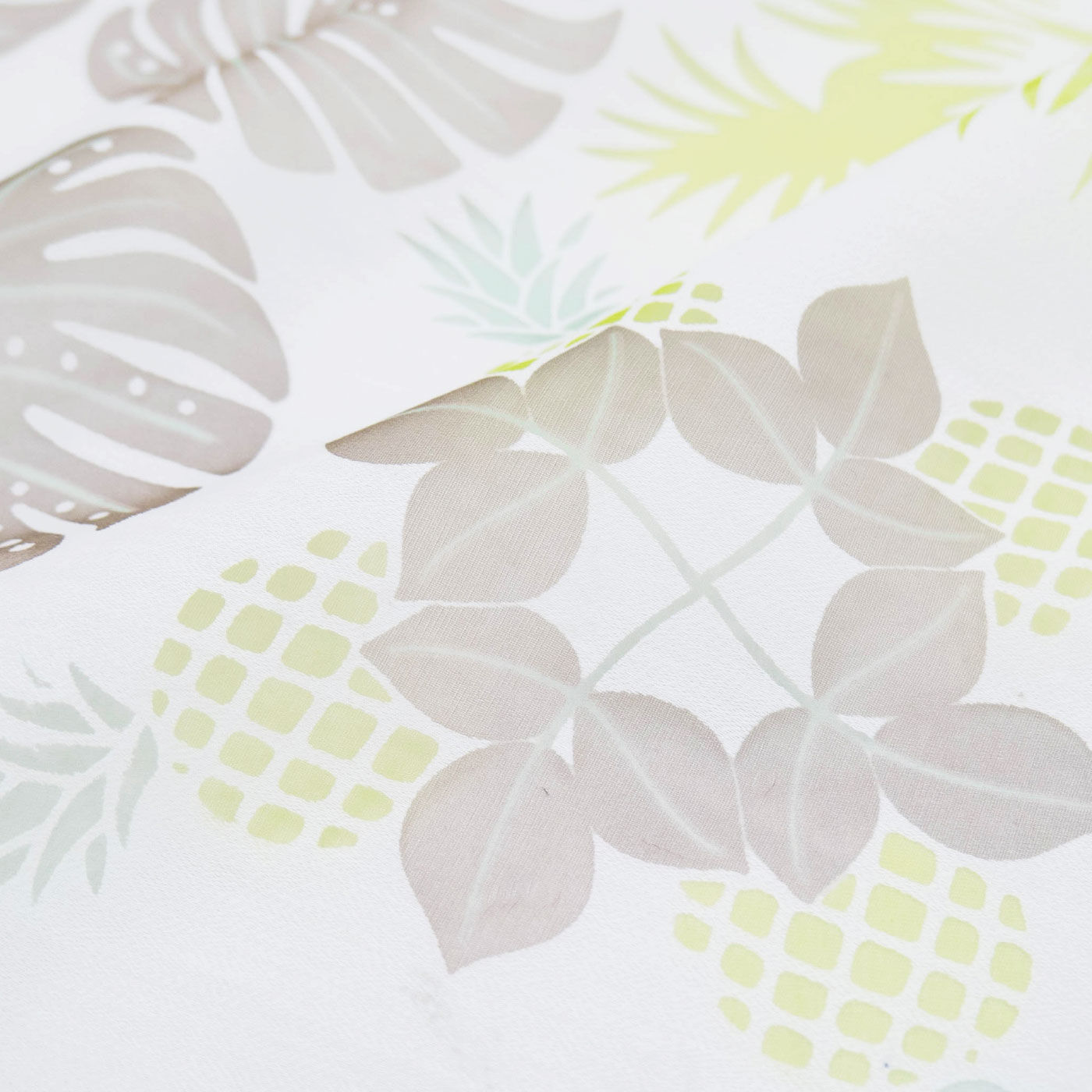 FELISSIMO PARTNERS|透かし模様がやさしい　ハワイアンキルト風デザインのカーテン