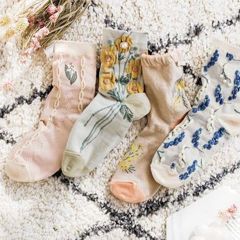 FELISSIMO PARTNERS | お花柄ソックス４足セット