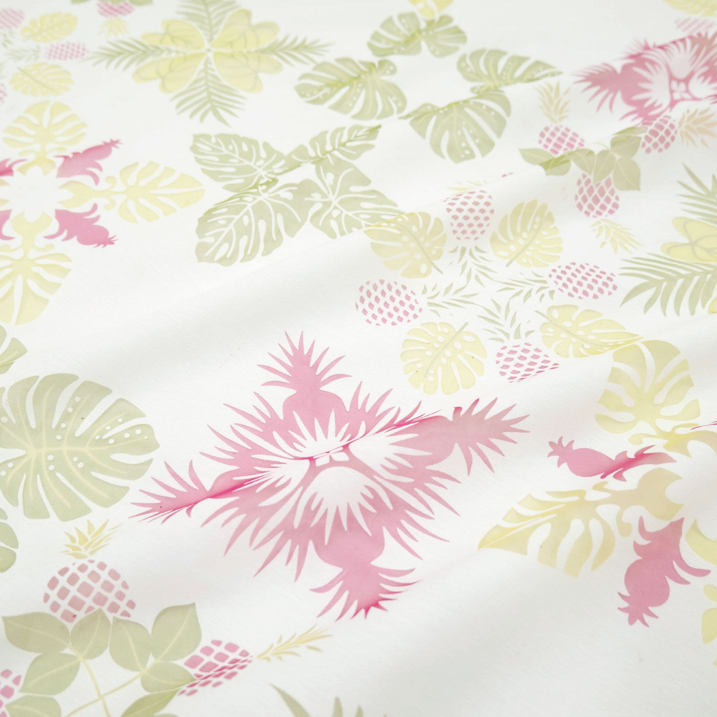 FELISSIMO PARTNERS|透かし模様がやさしい　ハワイアンキルト風デザインのカーテン