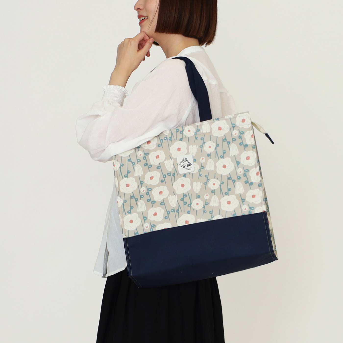 FELISSIMO PARTNERS|お出かけ気分があがる　かわいい花柄の簡易保冷保温スクエアトートバッグ