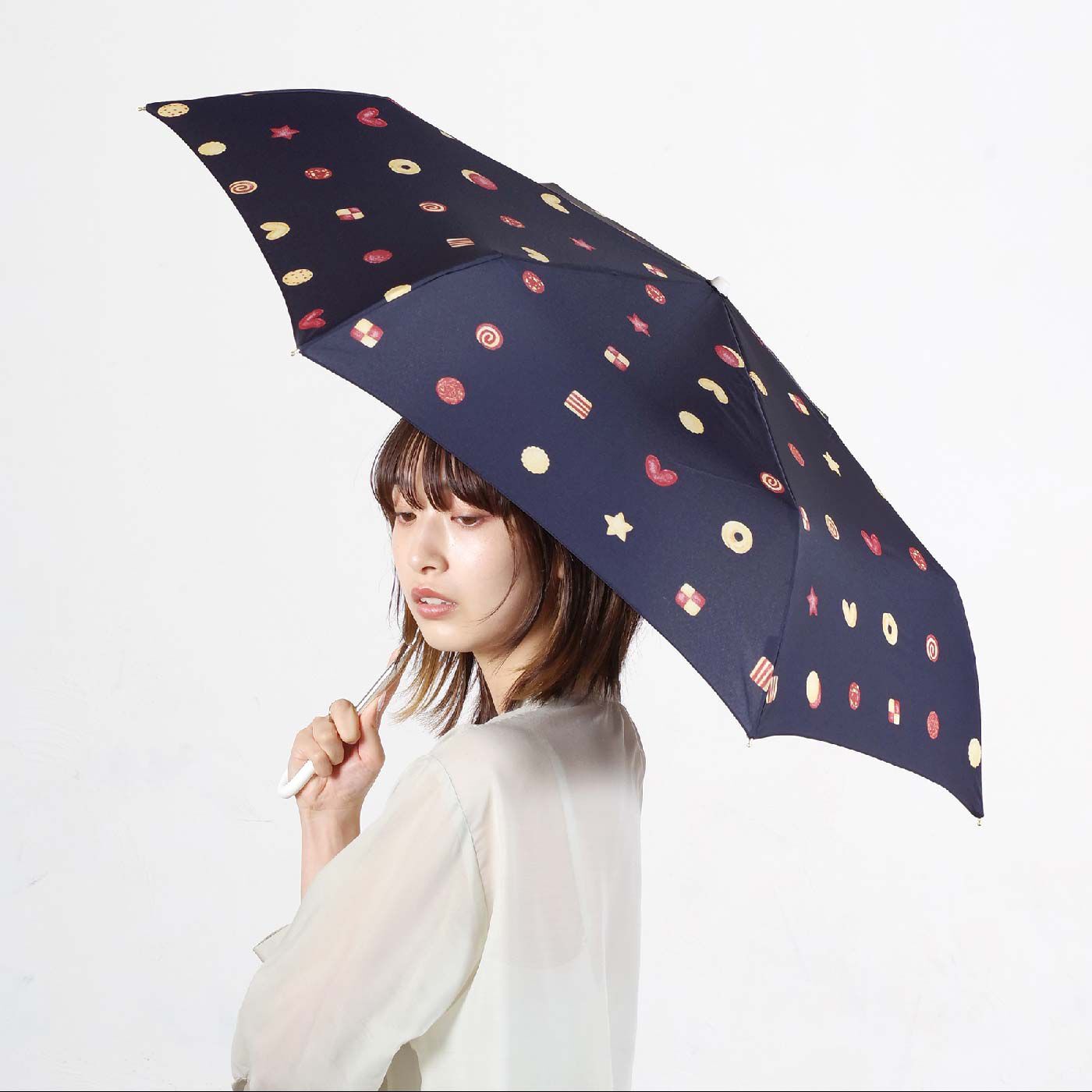 FELISSIMO PARTNERS|スイーツ女子なら見逃せない！ 握りやすい３段折りたたみ雨傘　ときめきクッキー