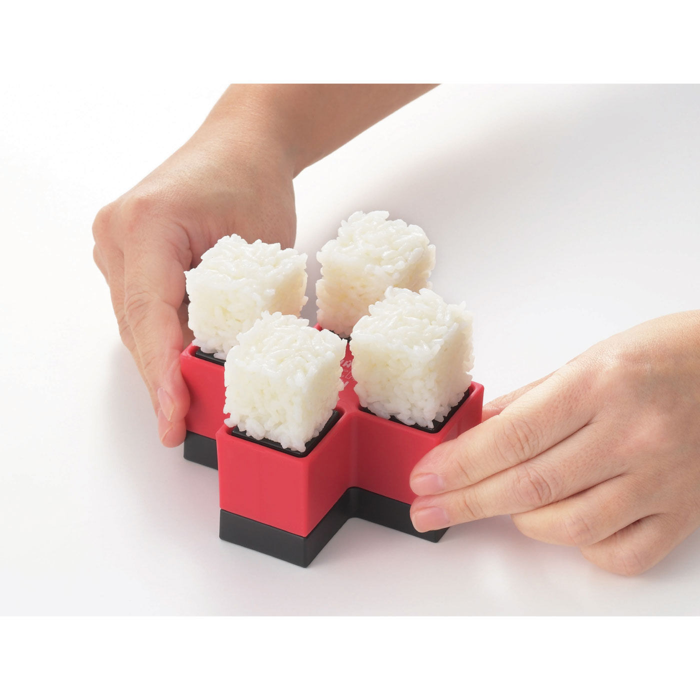 ひと口サイズが食べやすい とびだせ！ブロックおにぎり（２個セット）｜FELISSIMO  PARTNERS[フェリシモパートナーズ]｜フェリシモ【公式通販】