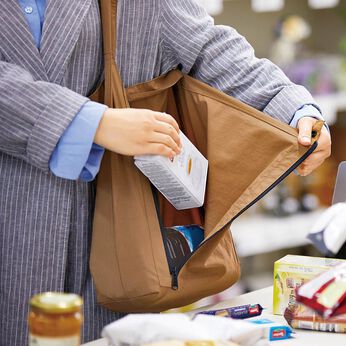 FELISSIMO PARTNERS | 肩にかけたまま出し入れできる ショルダー エコバッグ