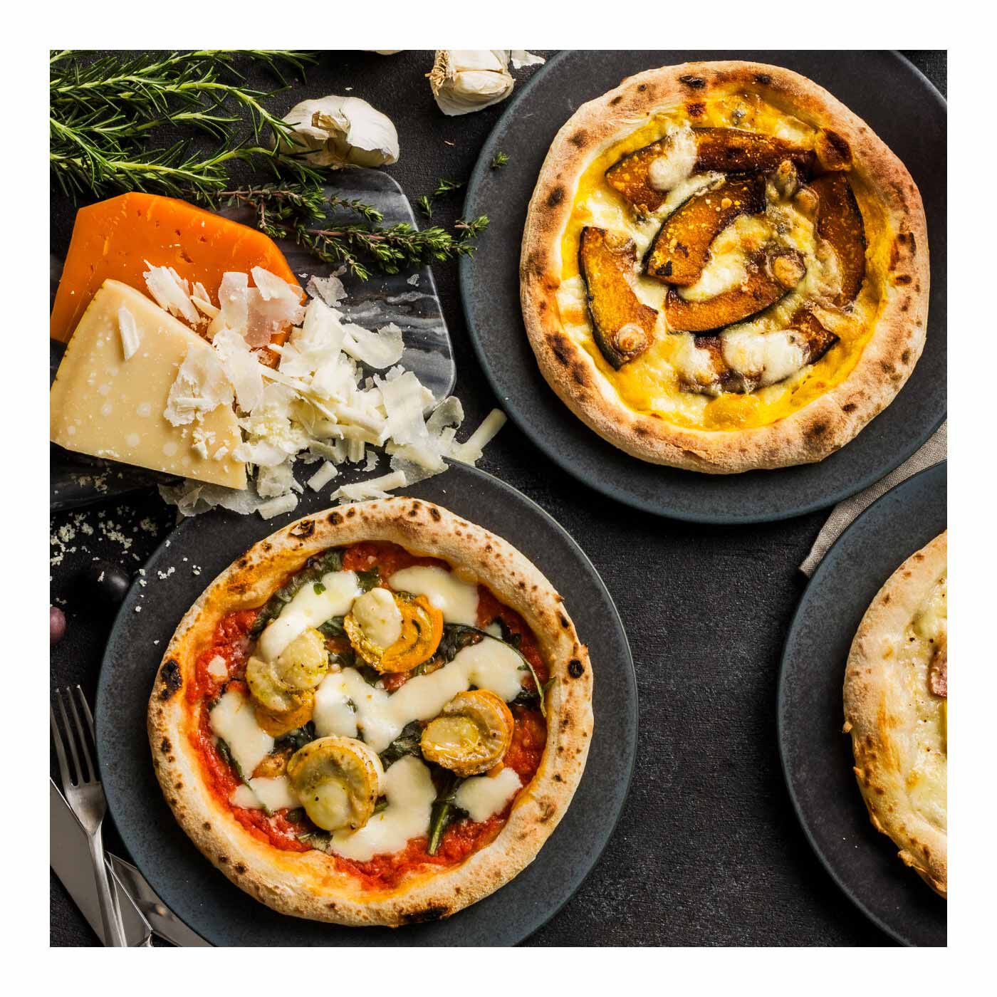 FP産地直送マルシェ|【締切 6/5】塩屋で人気の「ピザ・アキラッチ」 地元の素材を生かした窯焼きピザ12ヵ月コース