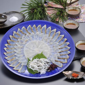 FP産地直送マルシェ | 北九州 ふぐ料理専門店 ふく太郎本部 ふぐ刺 三種盛り