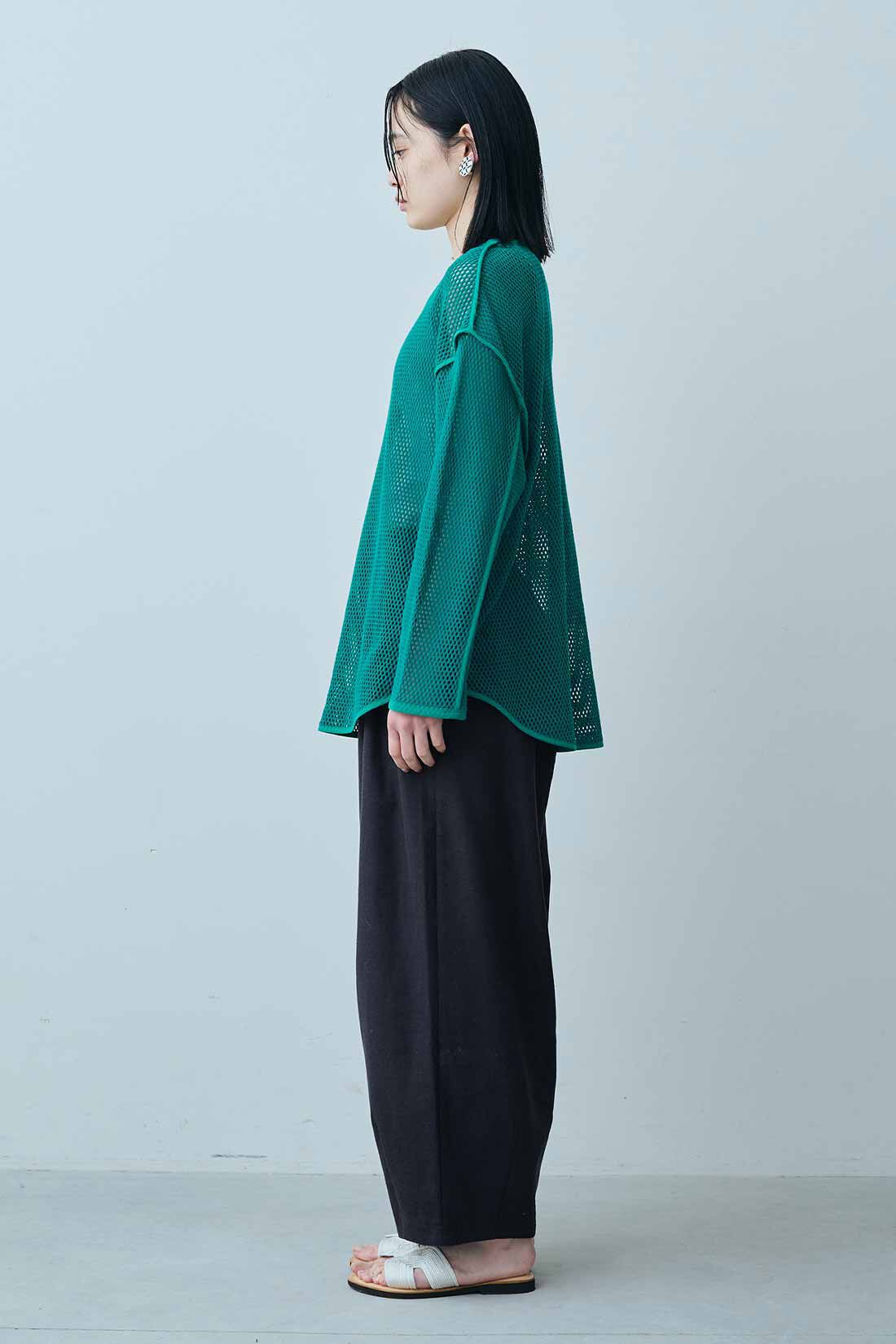 MEDE19F [メデ・ジュウキュウ]|MEDE19F　コットンのリラックスメッシュトップス|モデル身長：167cm　着用サイズ：M