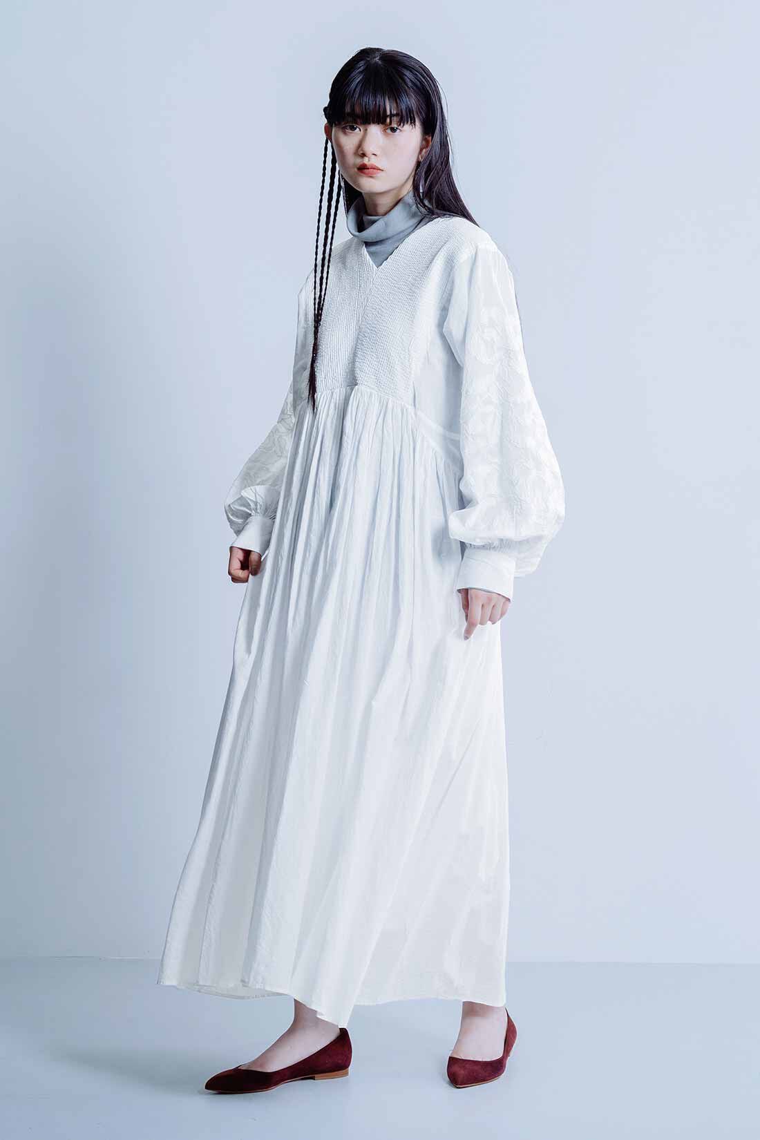 MEDE19F [メデ・ジュウキュウ]|MEDE19F　〈MADE IN INDIA COLLECTION〉モチーフ刺繍コットンワンピース