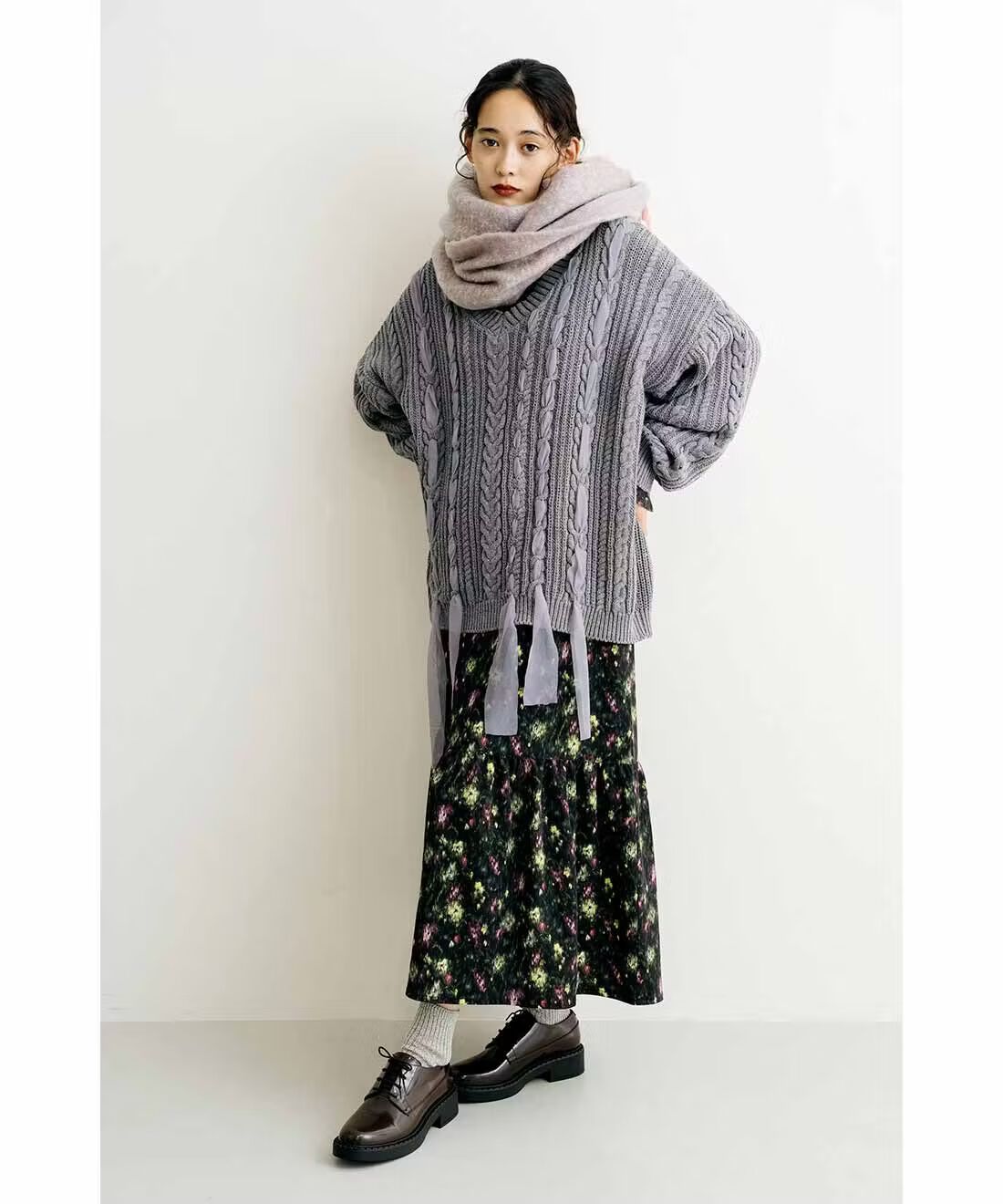 MEDE19F [メデ・ジュウキュウ]|リボン遣いケーブルニットのコーディネート