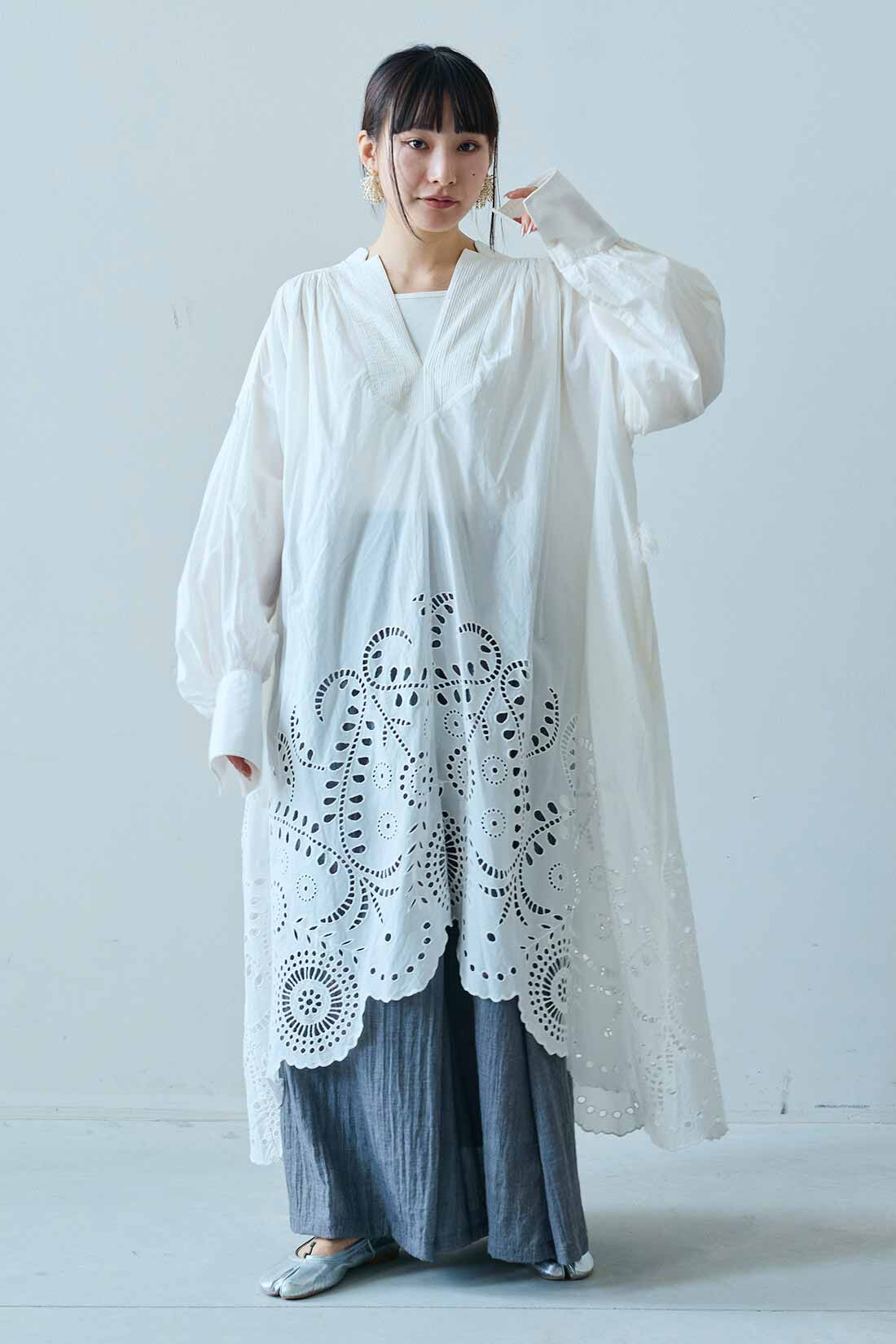 MEDE19F [メデ・ジュウキュウ]|MEDE19F　〈MADE IN INDIA COLLECTION〉エンブロイダリーコットンワンピース|モデル身長：158cm　着用サイズ：M