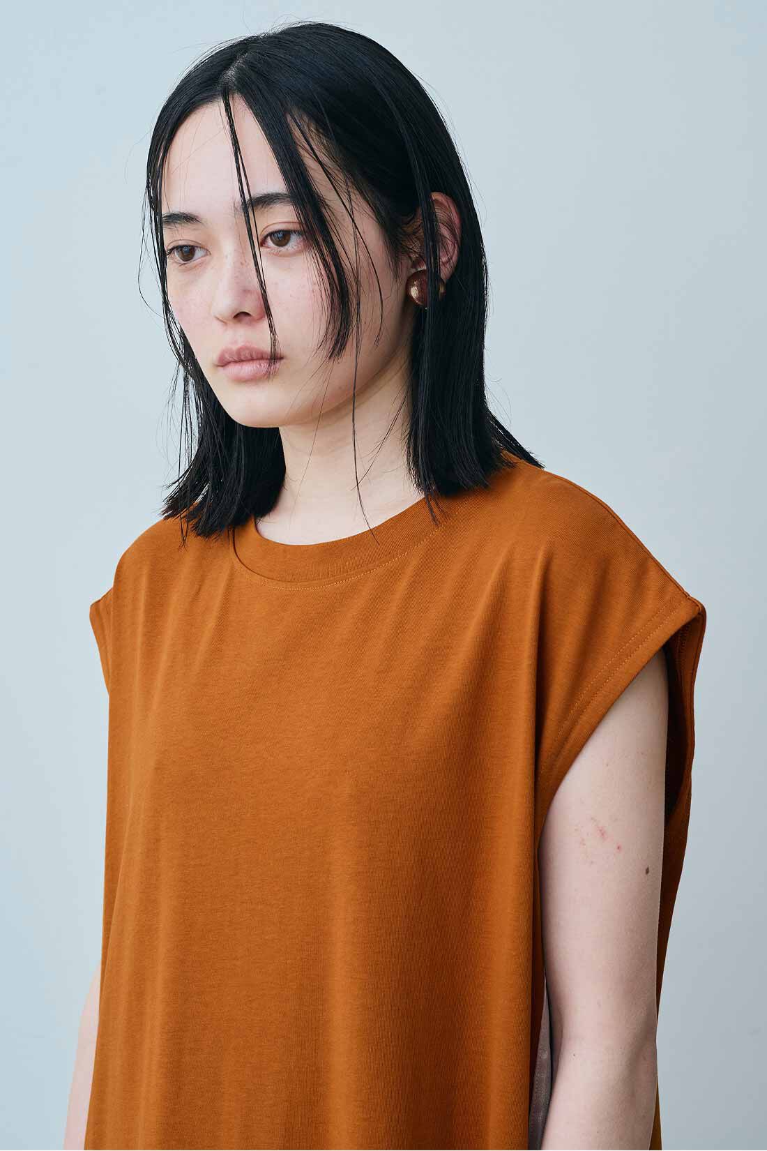 MEDE19F [メデ・ジュウキュウ]|MEDE19F　接触冷感加工のフリル遣い サイドラインカットソーワンピース
