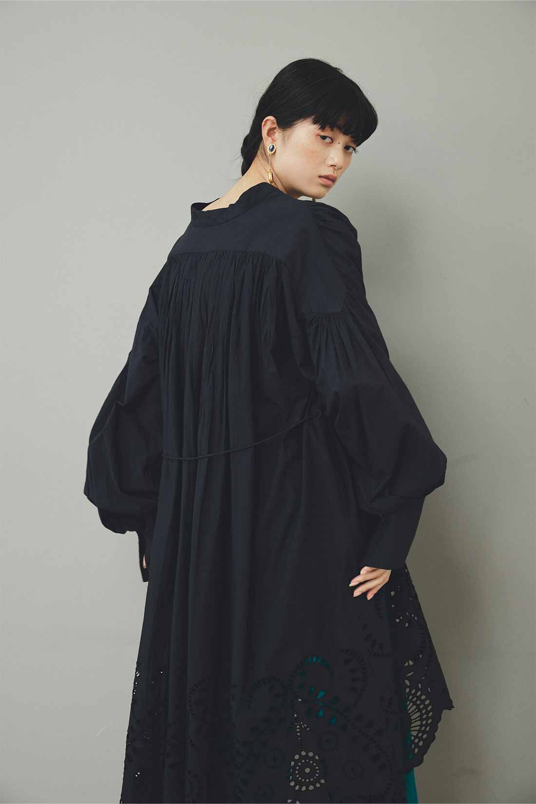 MEDE19F 〈MADE IN INDIA COLLECTION〉エンブロイダリーコットン