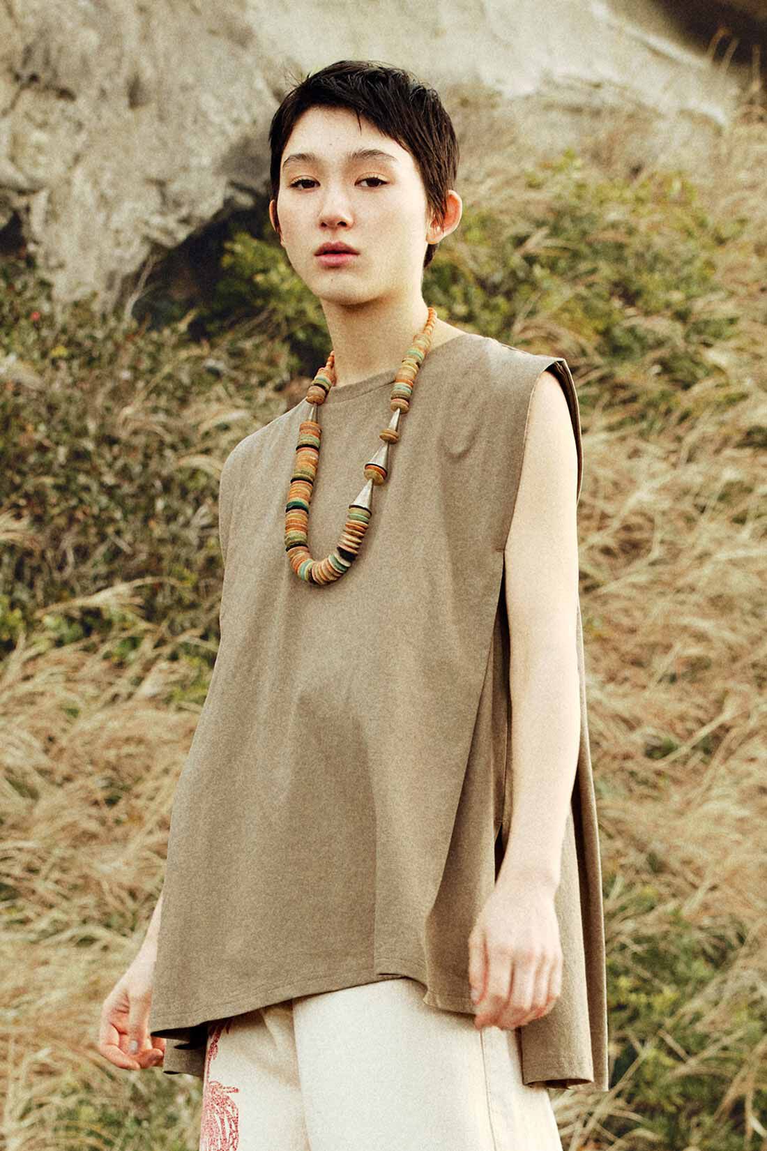 MEDE19F [メデ・ジュウキュウ]|MEDE19F　タック遣いのフレンチスリーブコットントップスの会