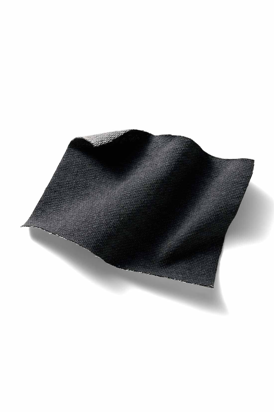 MEDE19F [メデ・ジュウキュウ]|MEDE19F ウォッシュ加工のカットソーデニムワンピース〈グレー〉|やわらかなミニ裏毛素材のカットソーデニム。フェード加工でこなれた雰囲気。