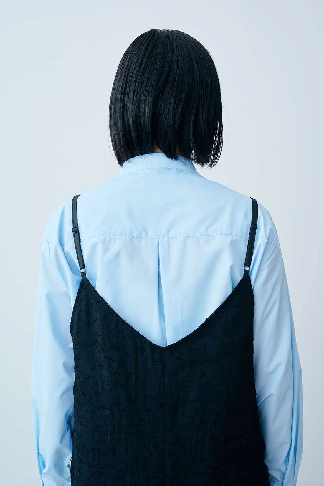 MEDE19F [メデ・ジュウキュウ]|MEDE19F　フラワーモチーフのカットジャカードサロペット〈ブラック〉