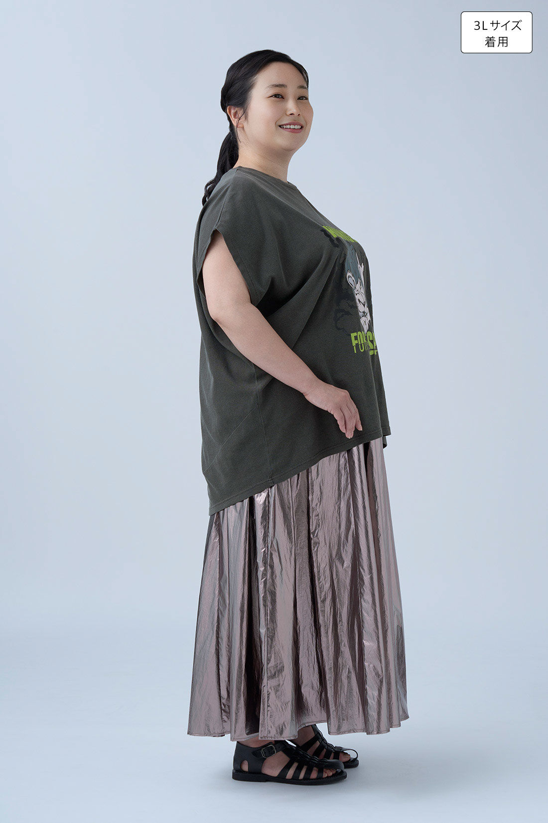 MEDE19F [メデ・ジュウキュウ]|【Disney】 ノースリーブTシャツの会〈ヴィランズ〉のコーディネート|身長：160cm バスト：113cm ウエスト：90cm ヒップ：115cm 太ももまわり：63cm