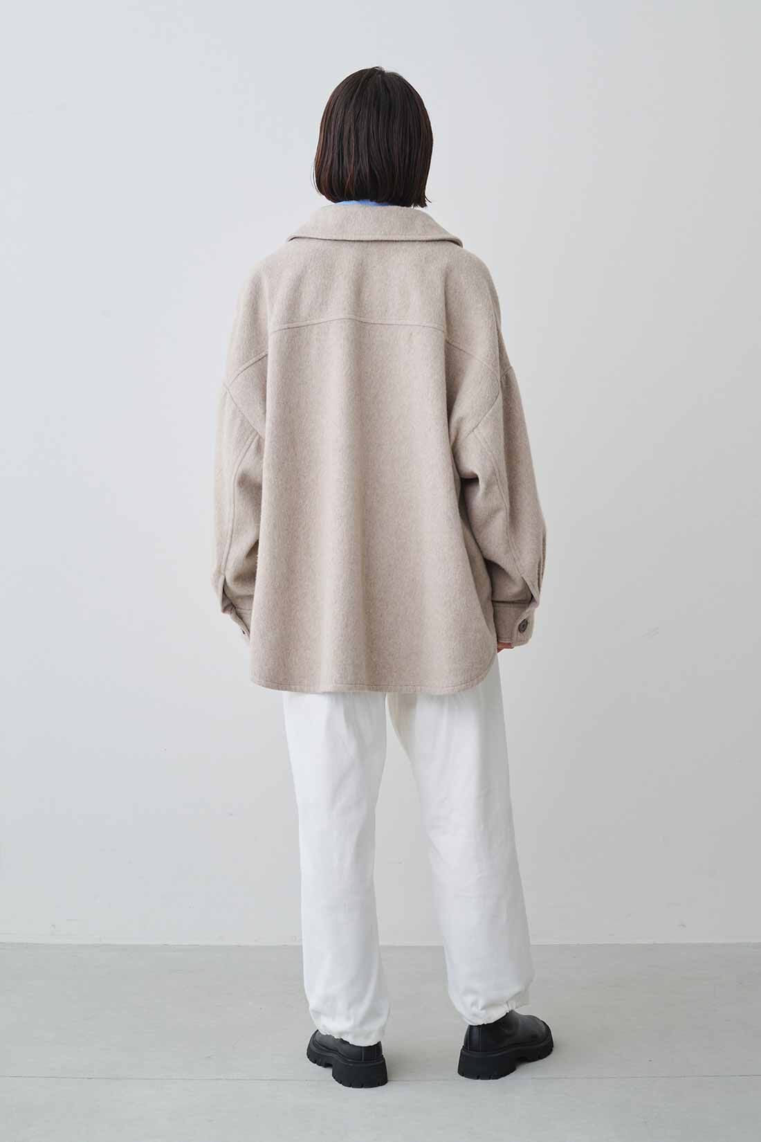MEDE19F|MEDE19F　オーバーシャツジャケット〈ライトベージュ〉|モデル身長：168cm　着用サイズ：M