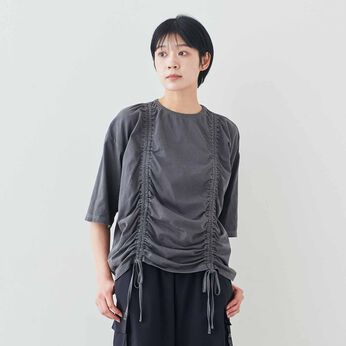 MEDE19F [メデ・ジュウキュウ] | ピグメント加工のギャザー遣いトップス