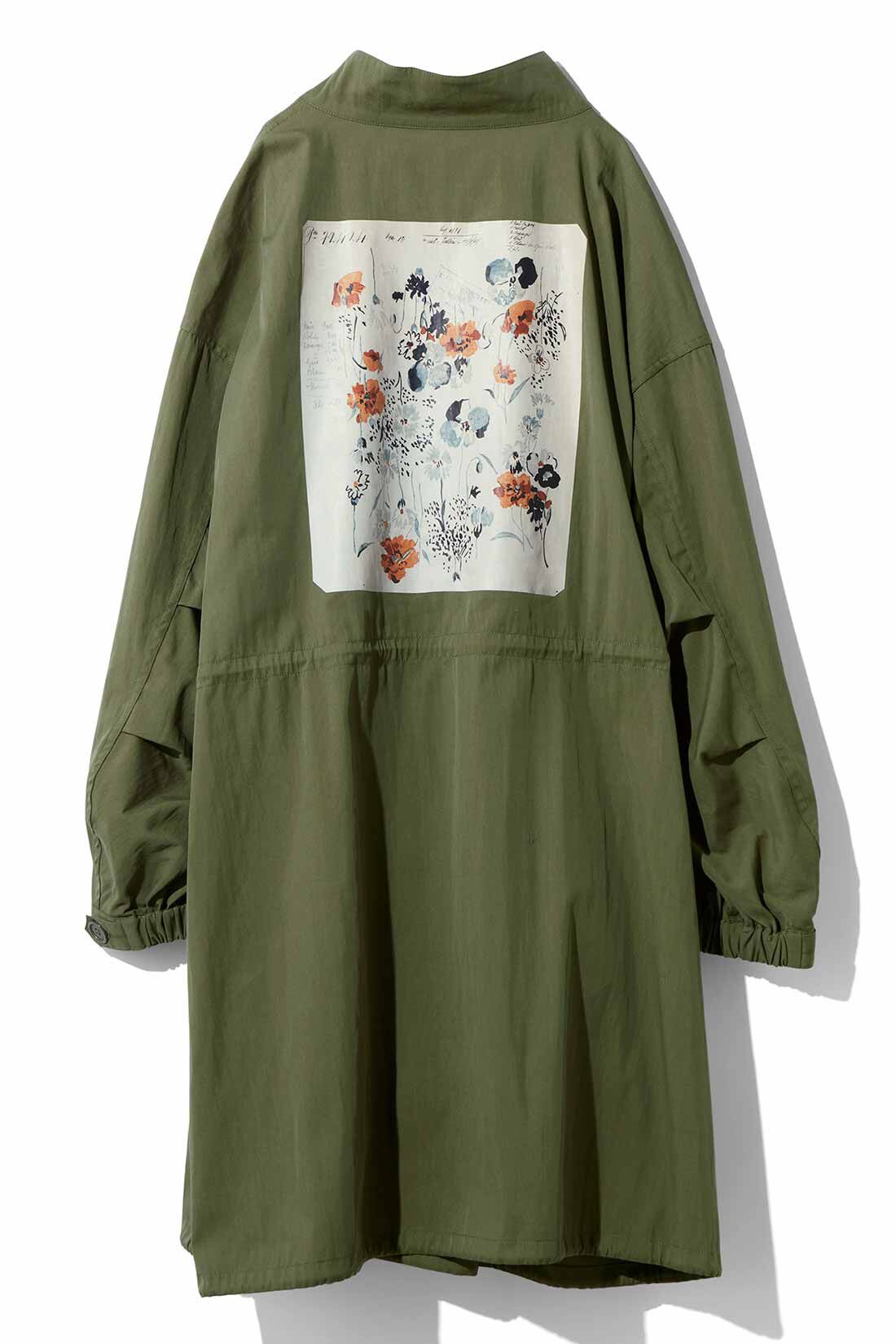 MEDE19F [メデ・ジュウキュウ]|MEDE19F　ミュルーズモダン〈「ミュルーズ染織美術館」アーカイブコレクション〉バックプリントモッズコート〈カーキ〉