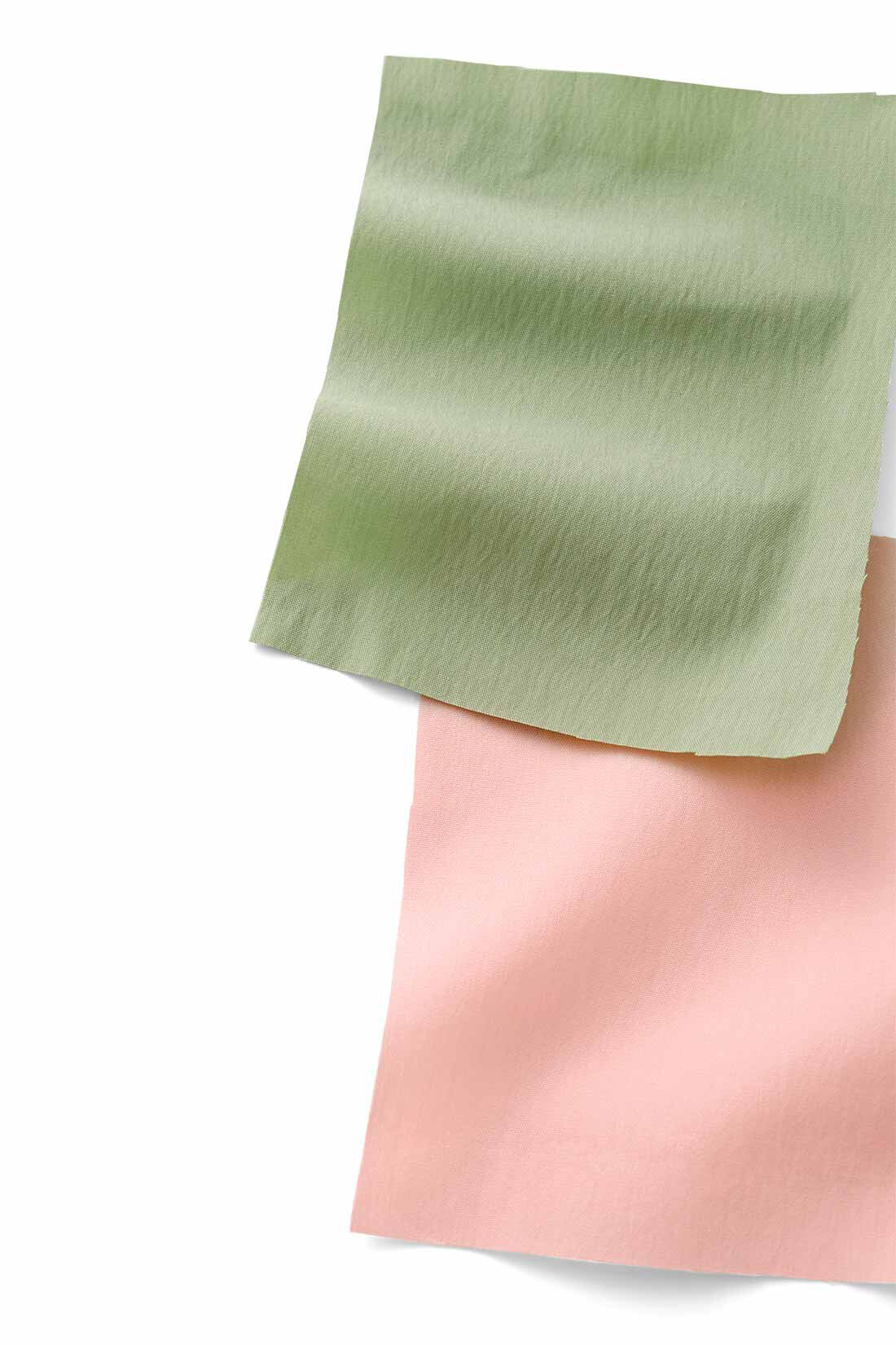 MEDE19F|MEDE19F　パラシュート型パンツ〈ピンク〉|かすかなシボ感と張り感が特徴的な、綿・ナイロン混素材。