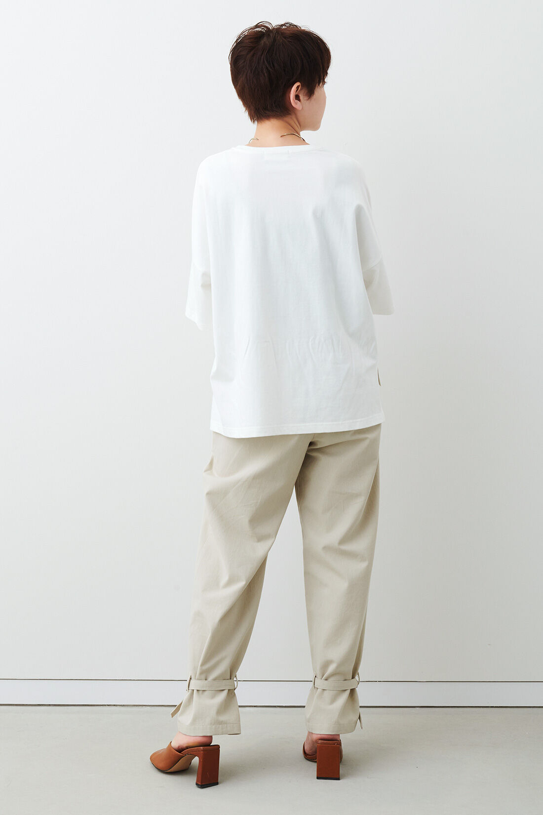 MEDE19F|MEDE19F　トルコオーガニックコットンTシャツ〈ホワイト〉|モデル身長：157cm　着用サイズ：M