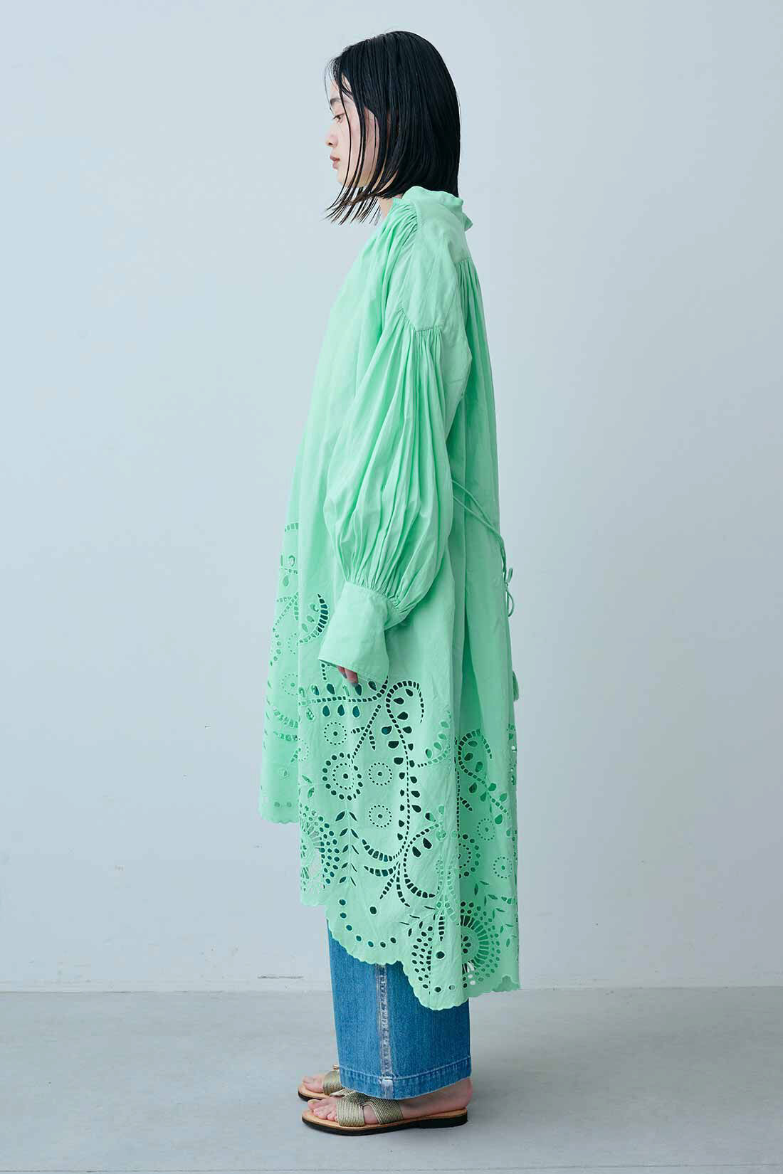MEDE19F [メデ・ジュウキュウ]|MEDE19F　〈MADE IN INDIA COLLECTION〉エンブロイダリーコットンワンピース|モデル身長：167cm　着用サイズ：2