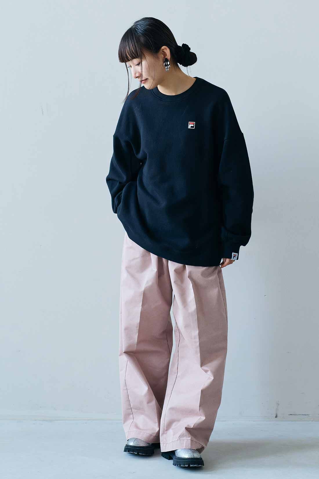 MEDE19F|MEDE19F　スモーキーピンクのワイドスラックス〈ピンク〉|モデル身長：158cm　着用サイズ：M