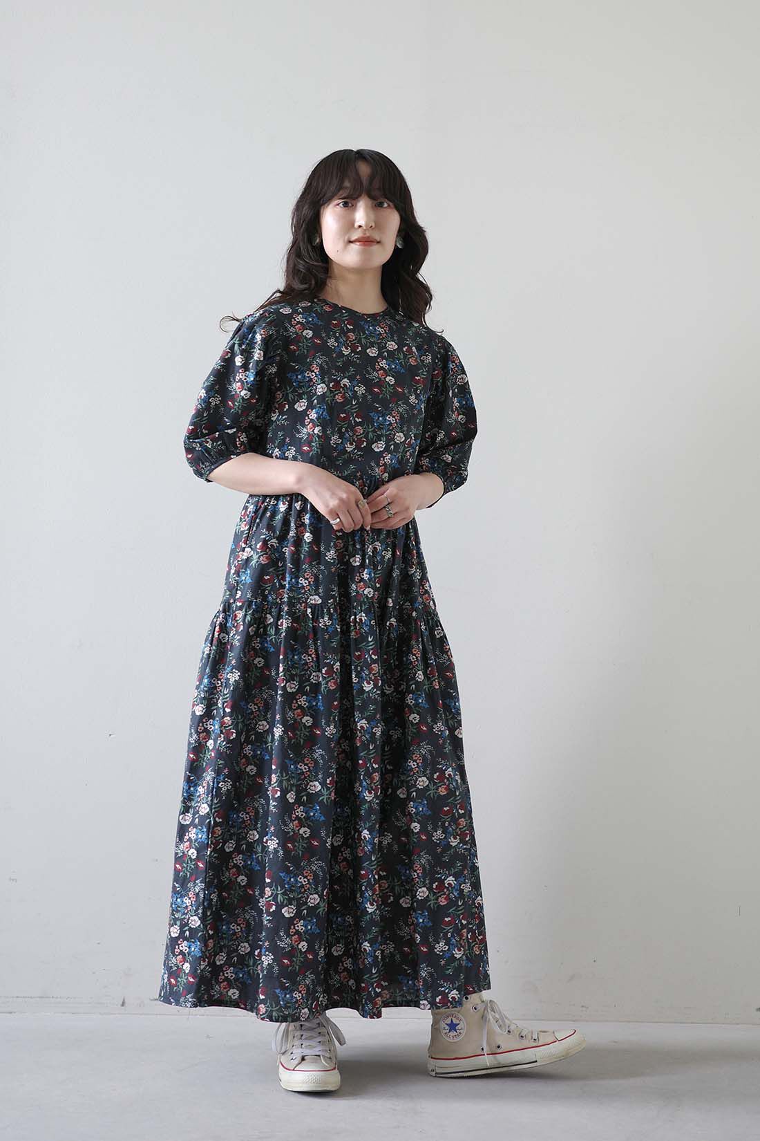 MEDE19F|ミュルーズモダン プリント パフスリーブワンピ〈ブラック〉のコーディネート