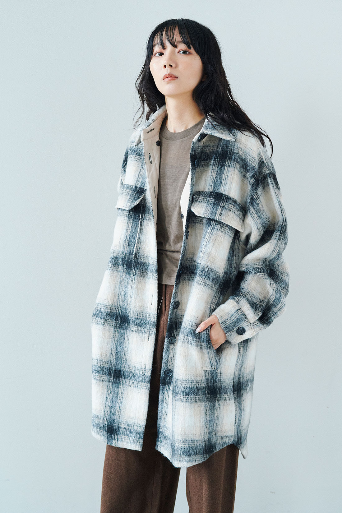 MEDE19F [メデ・ジュウキュウ]|韓国セレクト artisover　ライナー付きビックシャギーチェックシャツコート|モデル身長：163cm