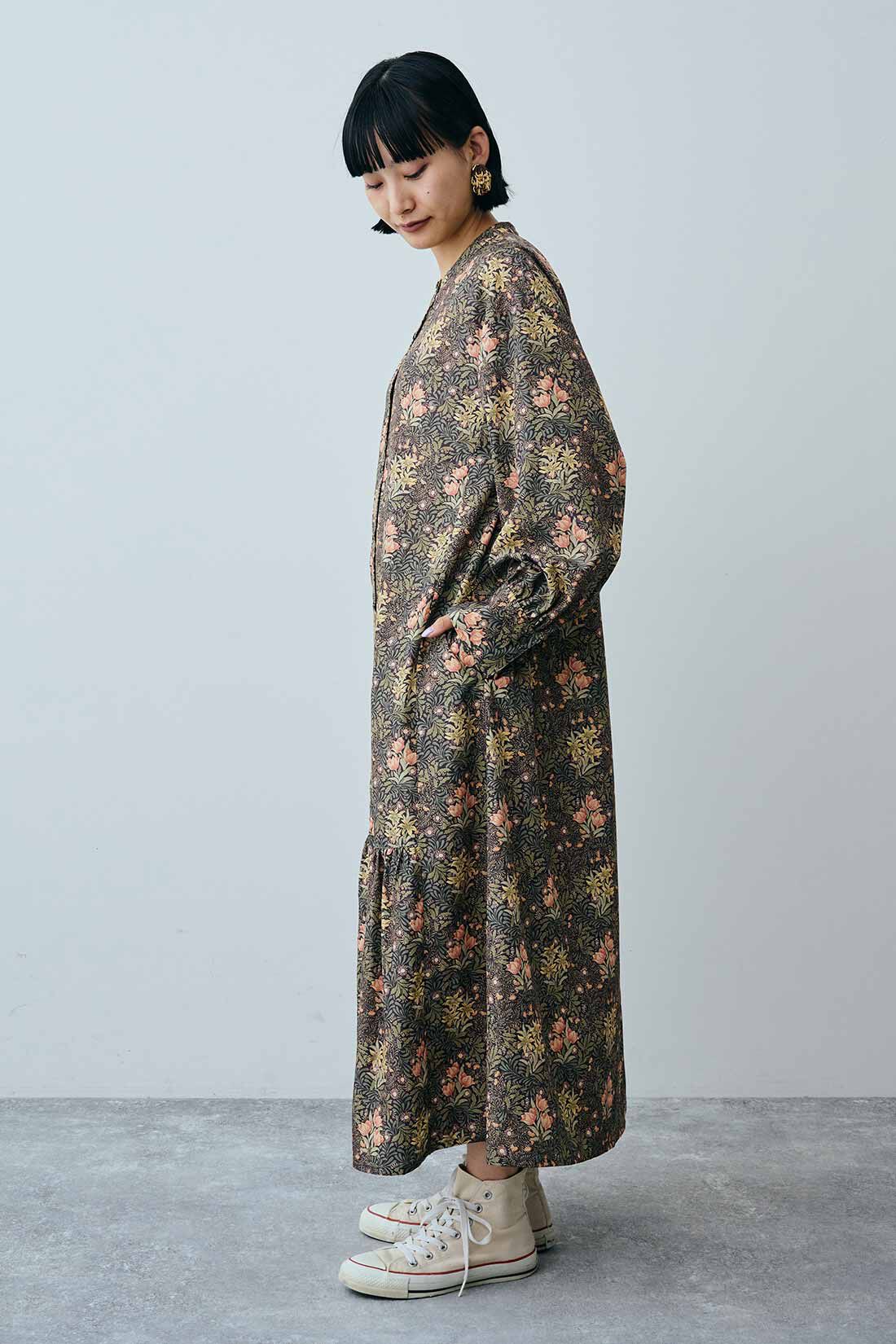 MEDE19F 〈MORRIS Gallery〉プリントロングワンピース｜MEDE19F[メデ・ジュウキュウ]｜フェリシモ【公式通販】