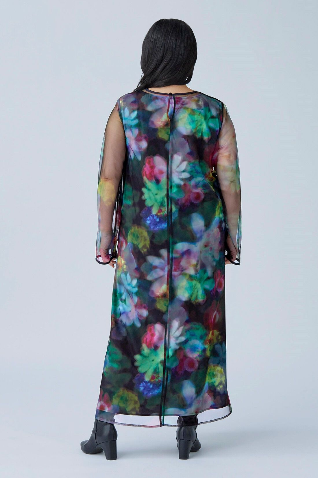 MEDE19F|MEDE19F　花柄のプリントを重ねたシアードレス〈ブラック〉