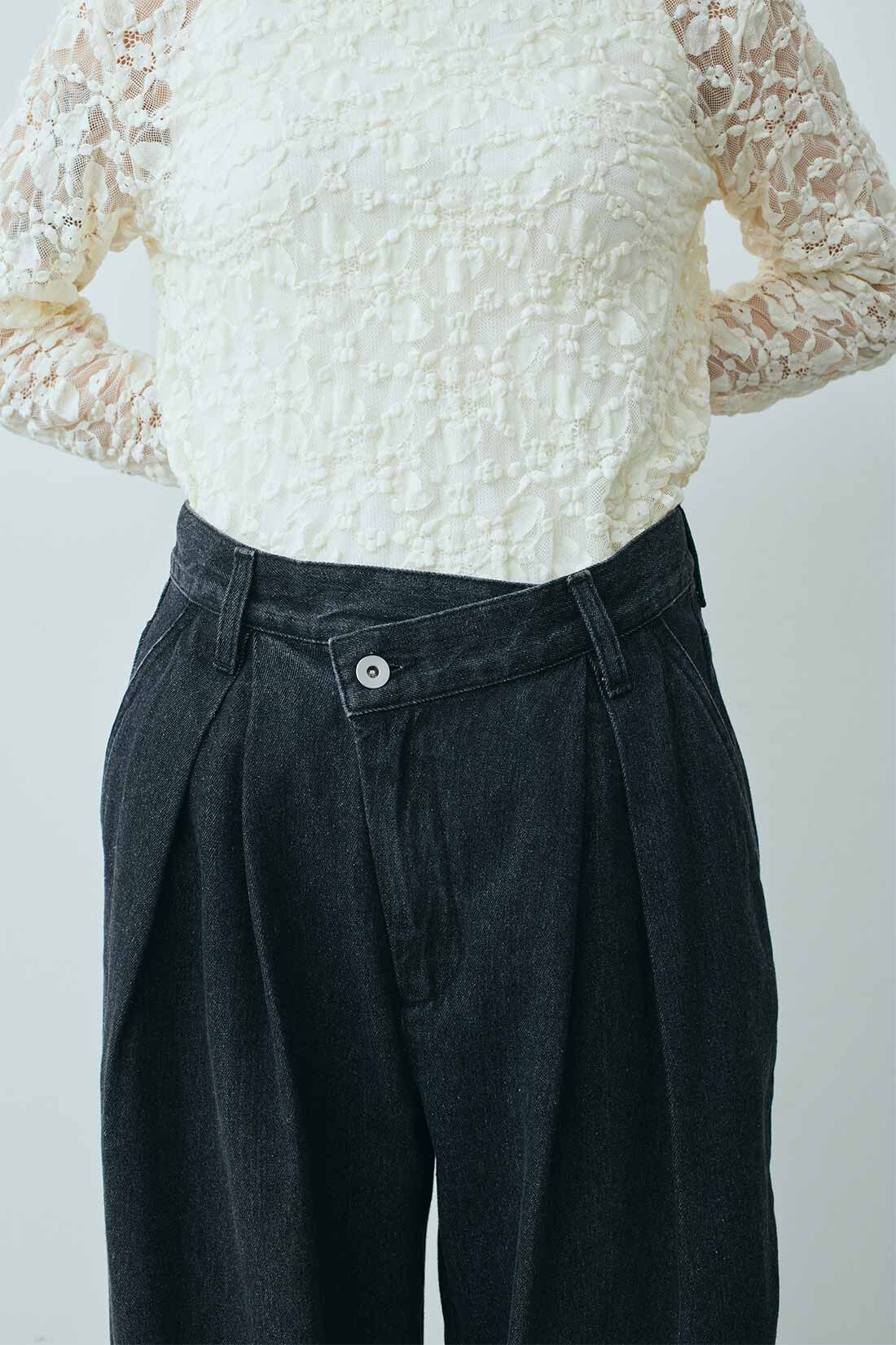 MEDE19F|MEDE19F　カーヴィーシルエットのブラックデニムパンツ