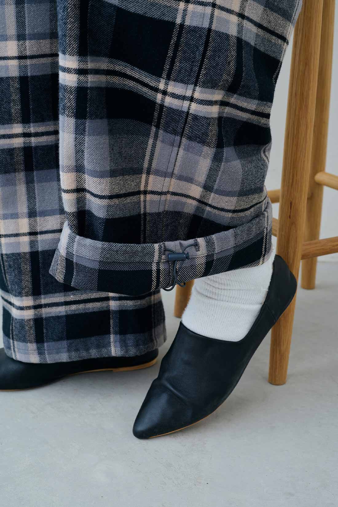 MEDE19F|MEDE19F　起毛チェック素材のリラックスカーゴパンツ〈グレーチェック〉
