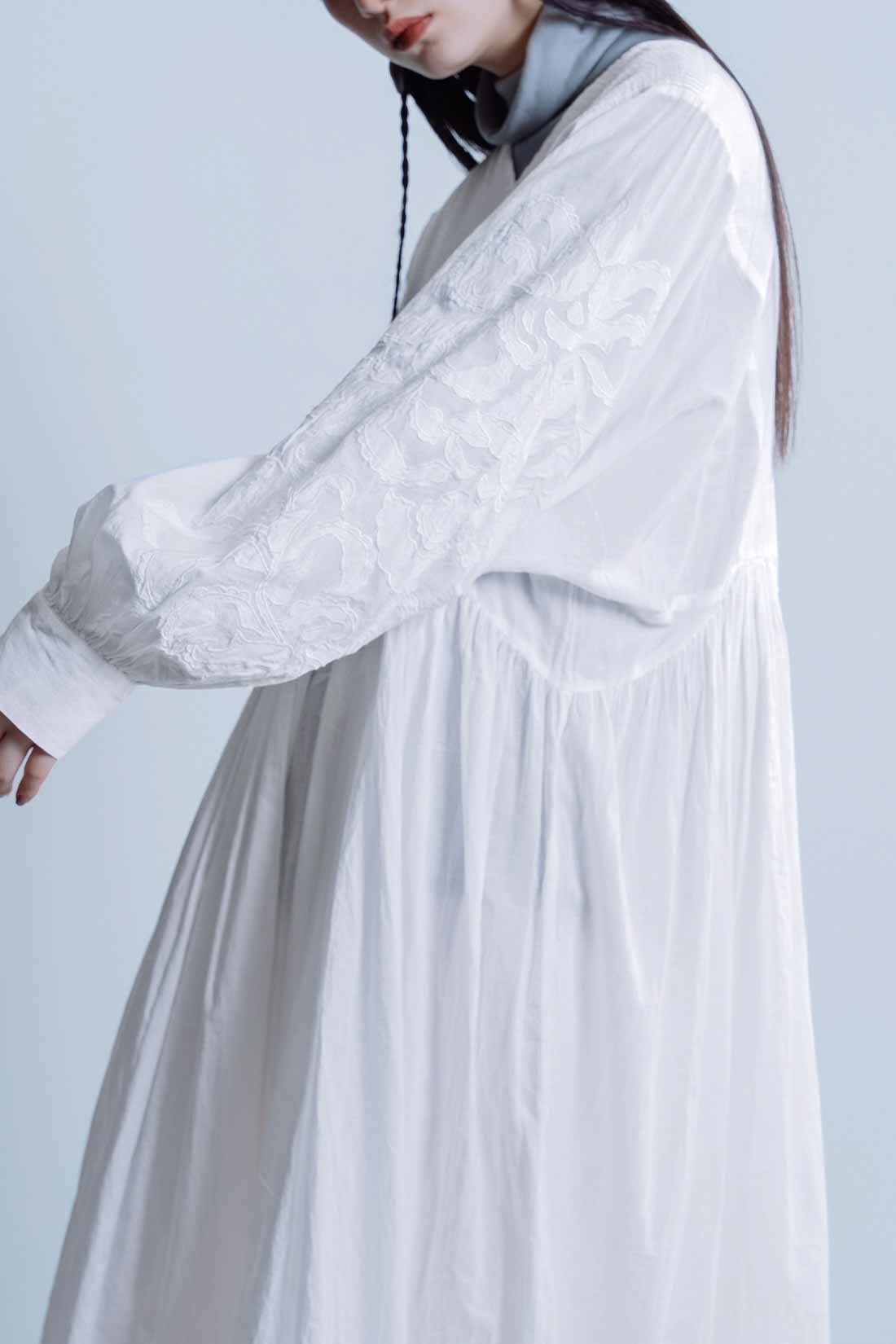MEDE19F [メデ・ジュウキュウ]|MEDE19F　〈MADE IN INDIA COLLECTION〉モチーフ刺繍コットンワンピース