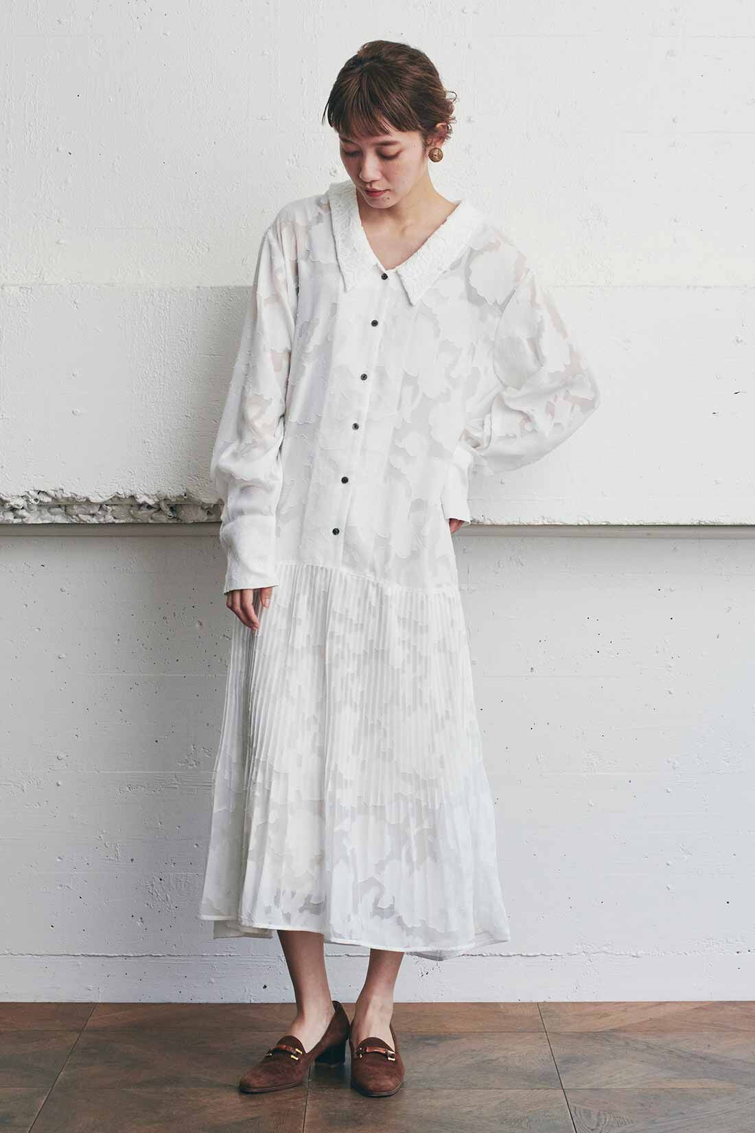 MEDE19F|MEDE19F　レース衿カットジャカードワンピース〈ホワイト〉|モデル身長：163cm　着用サイズ：M