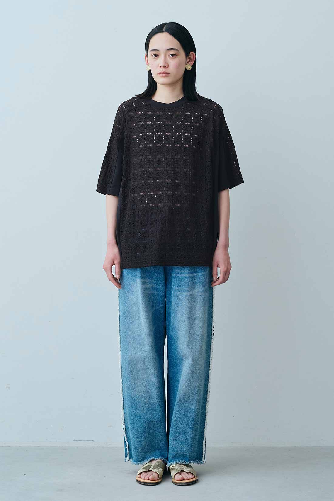 MEDE19F [メデ・ジュウキュウ]|MEDE19F　レース遣いのコンビTシャツの会|モデル身長：167cm　着用サイズ：M