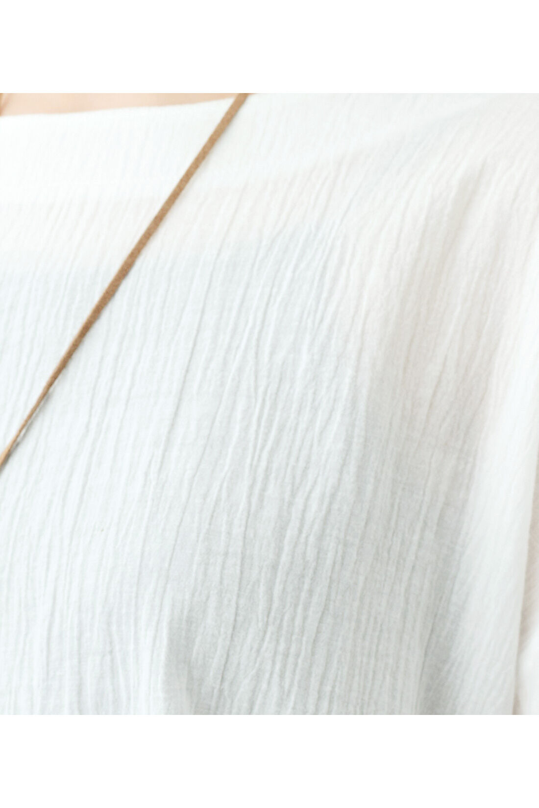 MEDE19F|MEDE19F　コットン楊柳ガーゼが心地よい プルオーバーの会|シボのあるナチュラルな風合いと、上品な透け感が涼やかなコットンガーゼ。
