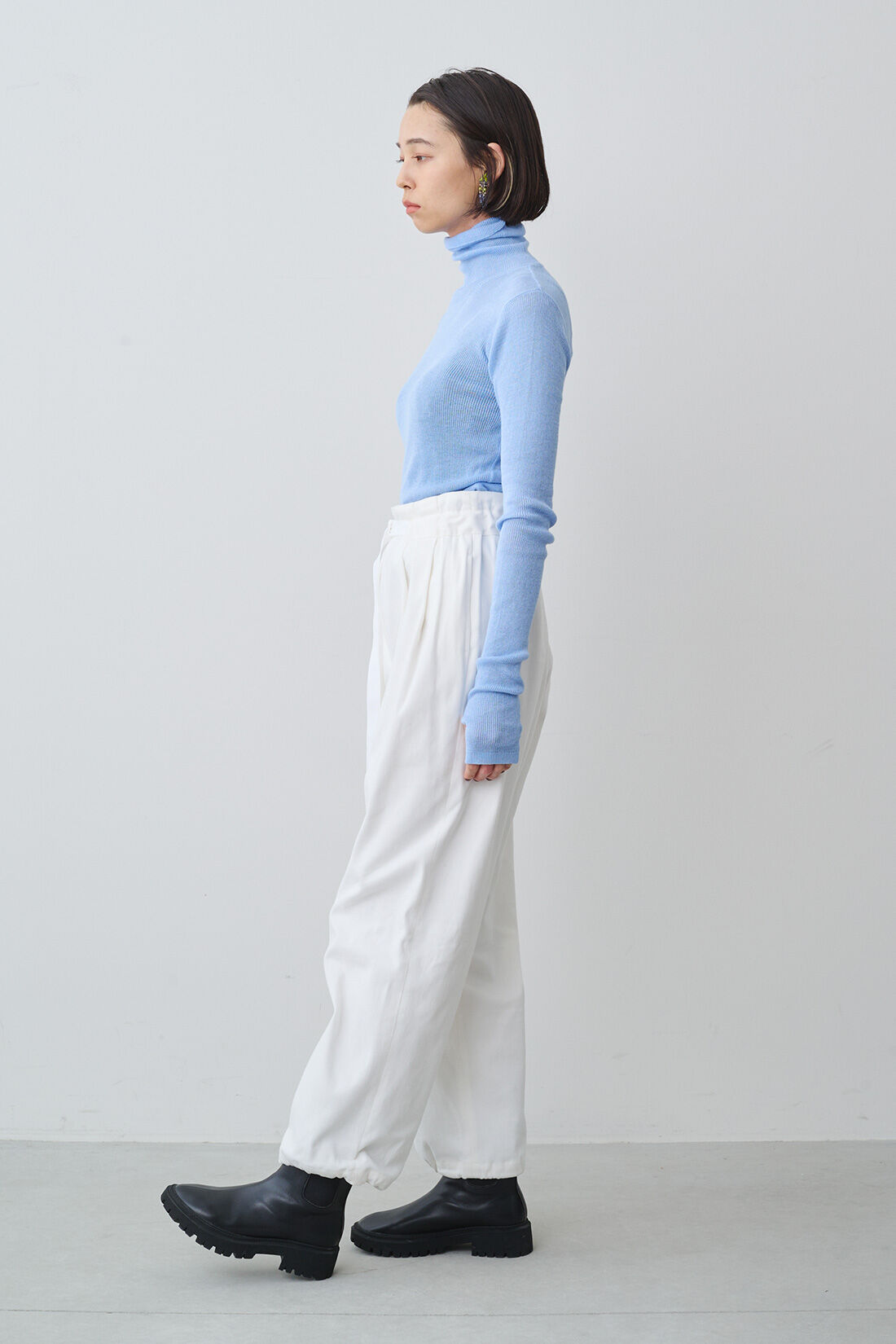 MEDE19F [メデ・ジュウキュウ]|MEDE19F　ベルテッドスノーカモパンツ〈ホワイト〉|モデル身長：168cm　着用サイズ：M