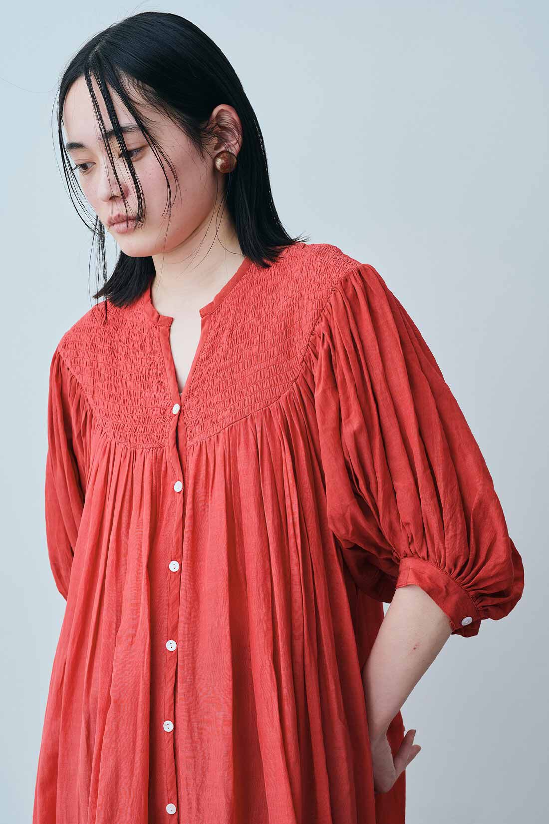 MEDE19F [メデ・ジュウキュウ]|MEDE19F　〈MADE IN INDIA COLLECTION〉スシボイル シャーリングワンピース